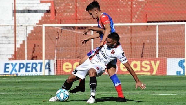 Unión tendría un ensayo con Patronato antes de ir a Uruguay