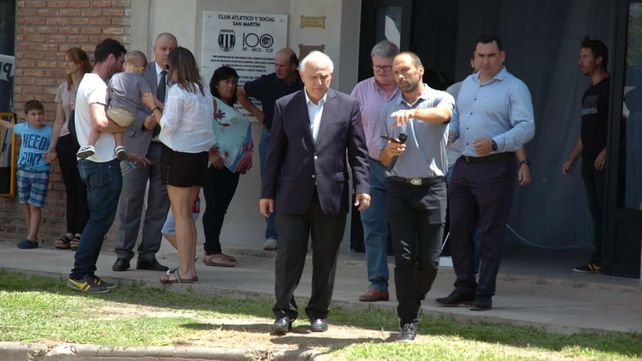 El gobernador sale del club San Martín