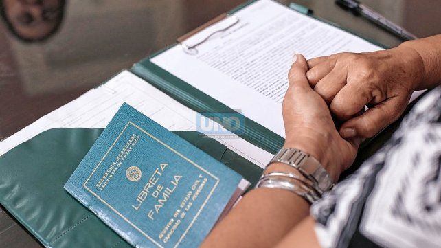 No hay papel para imprimir trámites. El Registro Civil de Entre Ríos acumula deudas de entre $50 y $60 millones por falta de pago a empresas privadas de proveedores y&nbsp; alquileres