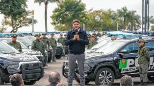Pullaro entregó patrulleros: Pasamos de ser la provincia más violenta del país a estar en la media nacional