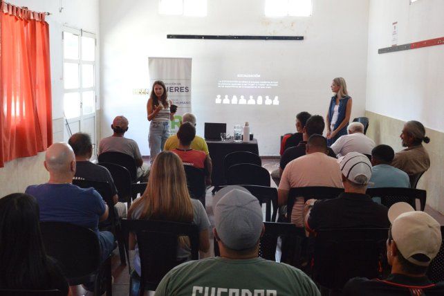 Patronato junto al gobierno provincial en la formación de trabajadores.