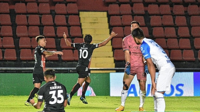 Colón y la ventaja de enfrentar a un rival como Arsenal que jugará cuatro partidos en nueve días.