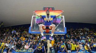 Bahillo propone un homenaje a Sebastián Vega tras su consagración como bicampeón de básquet.