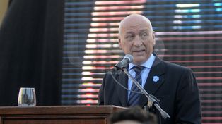 Frenar la violencia, el eje de los discursos en el acto del 25 de Mayo