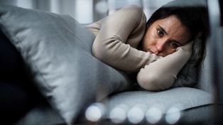 Depresión funcional: por qué cada vez más personas llegan tarde al diagnóstico