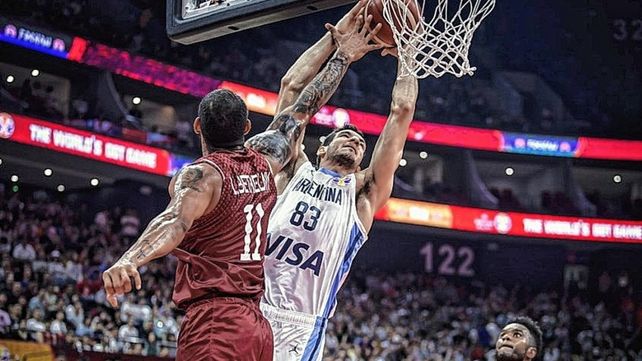 El pivote santafesino Tayavek Gallizzi se prepara de manera personal para unirse en breve con el resto del equipo argentino que irá a los Juegos Olímpicos de Tokio.&nbsp;