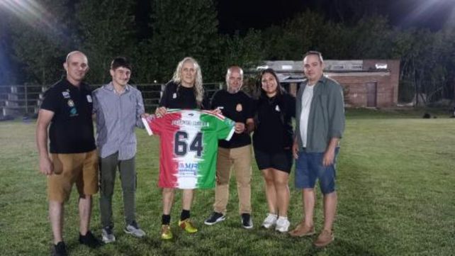 El futbolista profesional más longevo del mundo: Hay burlas y discriminación de algunos rivales