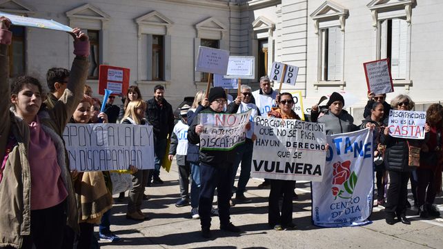 Tras la sanción de la ley de emergencia en discapacidad Tras la sanción de la ley de emergencia en discapacidad