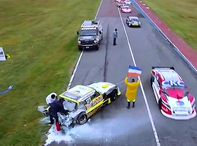 Piloto entrerriano tuvo una largada accidentada en el TC Pista Mouras