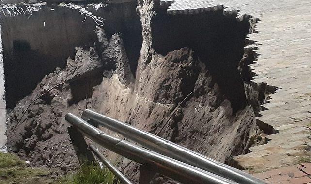 Increíble. De esta manera quedó la zona del muelle del parque España.&nbsp;
