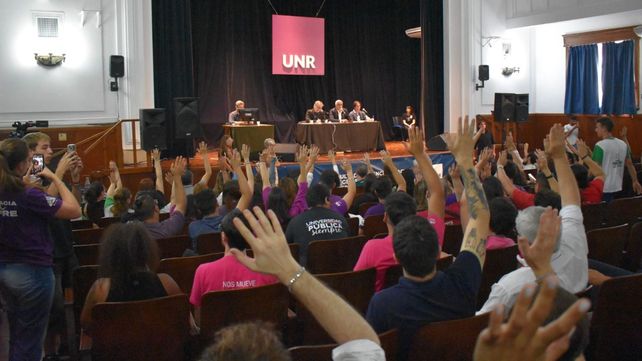 La nueva facultad de la UNR fue aprobada este viernes por la asamblea universitaria.