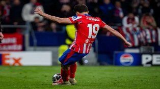 El comunicado de UEFA por el penal anulado a Julián: contacto mínimo y posibilidad de revisar la regla.