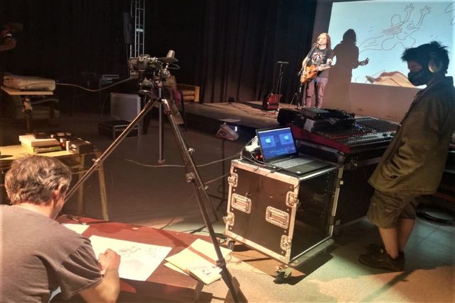 Paraná. Se presentarán el músico&nbsp;Andrés Leiva&nbsp;y el humorista gráfico&nbsp;Maxi Sanguinetti