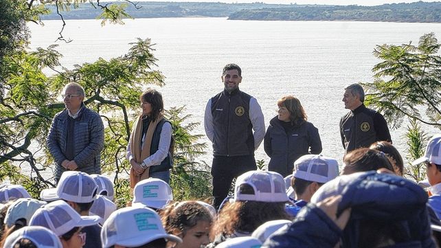 Jura. El presidente de Parques Nacionales encabezó la jura por el ambiente de 12 escuelas con un total de 362 alumnos.
