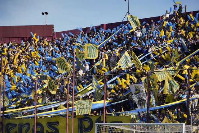 Muchos hinchas de Central viajaron a cancha de Lanús.