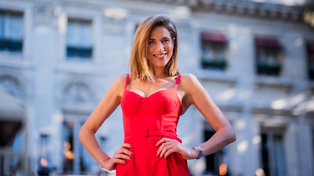 La periodista rosarina Alina Moine está al frente de dos programas en ESPN y es la cara de reconocidas marcas comerciales.&nbsp;