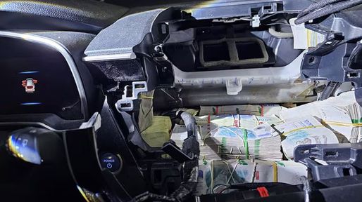 Santa Fe: imputaron a 4 personas por llevar $357 millones ocultos en el tablero de una camioneta