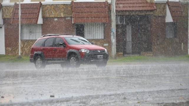 Impactantes imágenes del temporal en Paraná