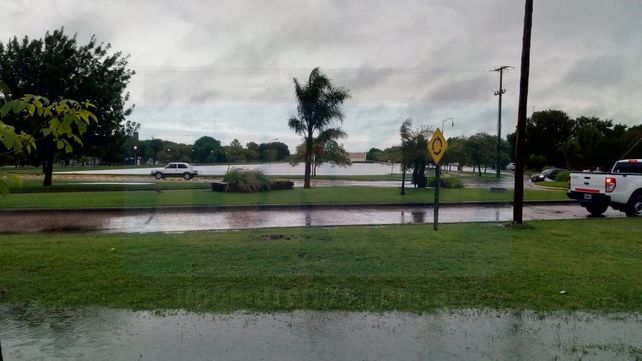 VIDEO: En Larroque cayeron 105 milímetros en una hora y el 70% del pueblo está inundado