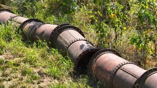 Puente Colgante: buscan rescatar las piezas originales que quedaron dispersas a más de 40 años de su caída