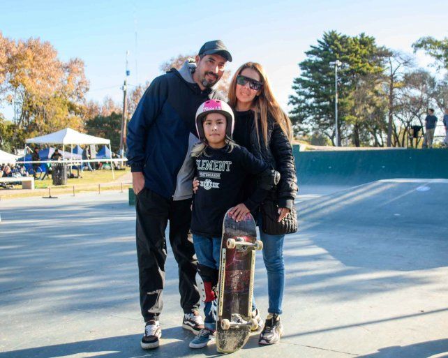 Cristian, Thian Fernández y Mercedes Saucedo