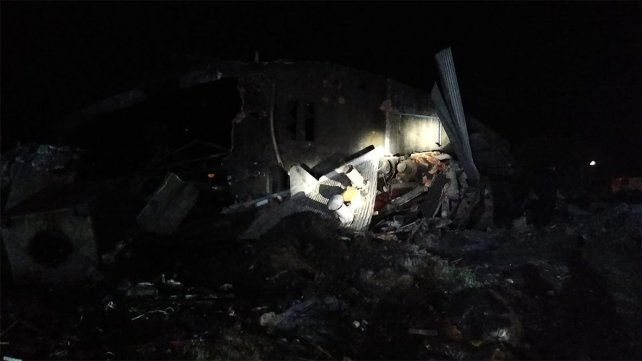 Dos trabajadores resultaron con quemaduras tras una explosión en una fábrica del Parque Industrial de Paraná. Bomberos actuaron en el lugar&nbsp;