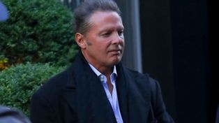 Luis Miguel sufrió una dura caída en el exclusivo hotel donde se aloja en la ciudad californiana de Santa Mónica, Estados Unidos.&nbsp;