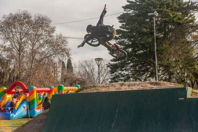 Funes: Jornada + Jóven en el skatepark