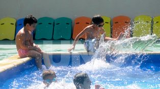 Apoyos y cautela sobre el uso de coberturas anti UV en natatorios