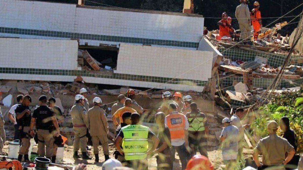 Dos muertos y 17 desaparecidos por el derrumbe de dos edificios en Río ...