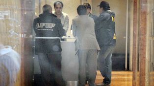 Un juez allanó nuevamente anoche el edificio de Colegiales donde vivía Angeles Rawson