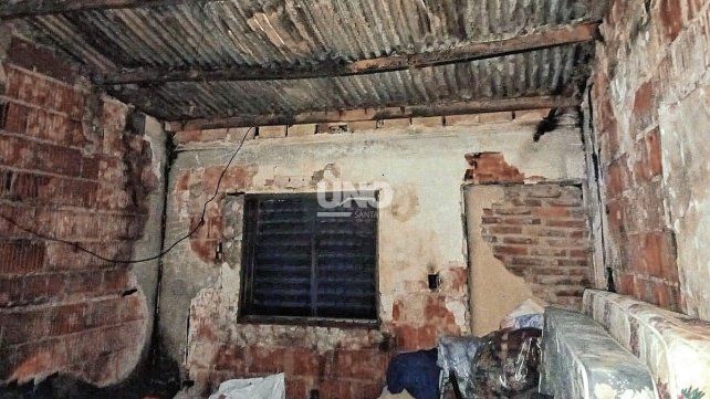 Fue un milagro, el crudo relato de la familia que perdió todo en el incendio de su vivienda en Bº Las Flores