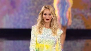 Luisana Lopilato deslumbró con su participación en un desfile de la Semana de la Moda en París.&nbsp;