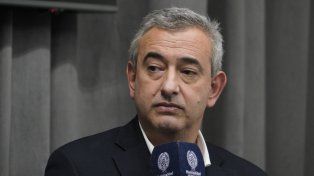 Javkin opinó sobre la agresión de los taxistas a un pasajero