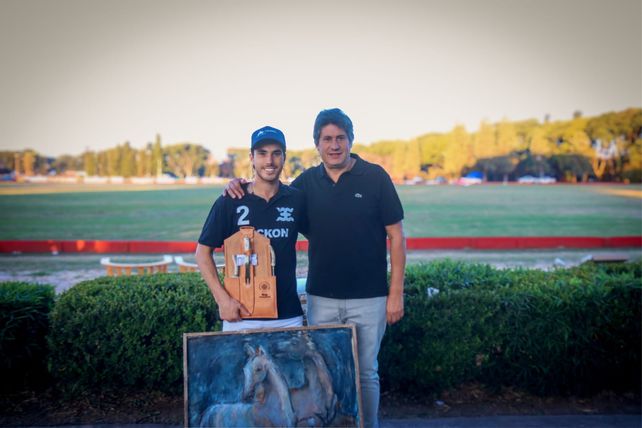 Funes, presente en el Torneo solidario de Polo Copa Día de la Bandera