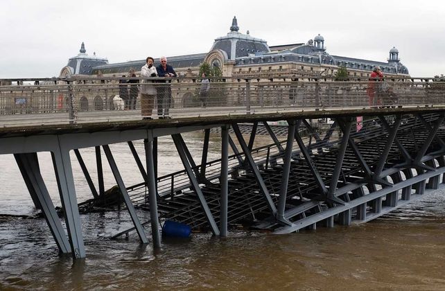 La crecida del Sena obligó al cierre del Louvre y pone en alerta a París