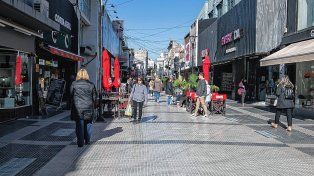 Paraná: avanzan trabajos de demarcación y recambio de cartelería.