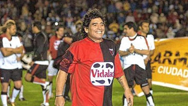 Colón en sus redes también le rindió homenaje en este 30 de octubre a Diego Maradona.
