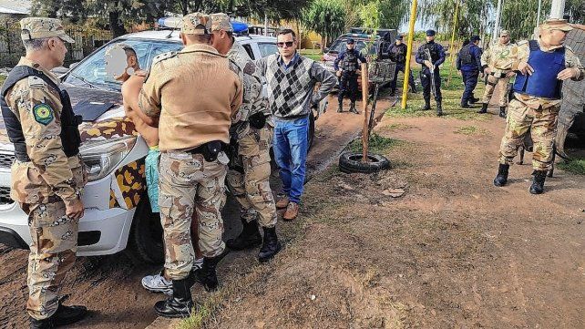 Robaba animales, vendía droga y tenía un explosivo militar