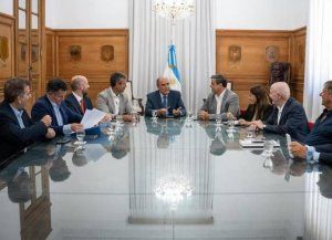 El gobierno nacional reactiva negociaciones con diputados dialoguistas