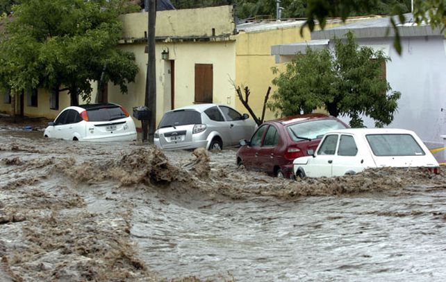 El temporal comenzó durante la madrugada y se extendió hasta esta mañana con registros de agua caída que variaban entre los 150 y los 250 milímetros.