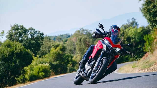 El Ducati Traction Control (DTC) de la V2 es ajustable en ocho niveles.