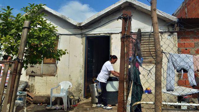 Las chicas que retratan los micromundos que habitan en barrio Emaús