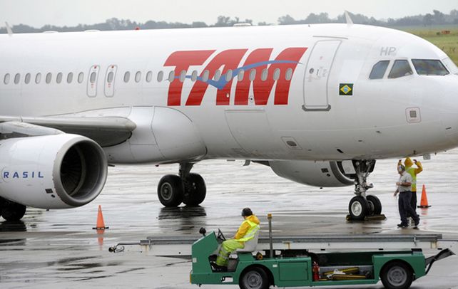 Misterio. El 4 de mayo pasado un avión de TAM proveniente de San Pablo abortó un aterrizaje al comprobar que un ultraliviano ocupaba la pista. (foto: Francisco Guillén)