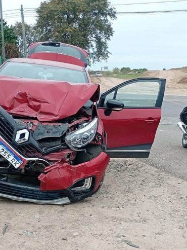 Paraná: un choque dejó un auto con daños severos