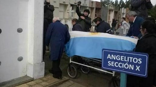 Llevaron el cuerpo de Fangio a la morgue para tomarle muestras de ADN