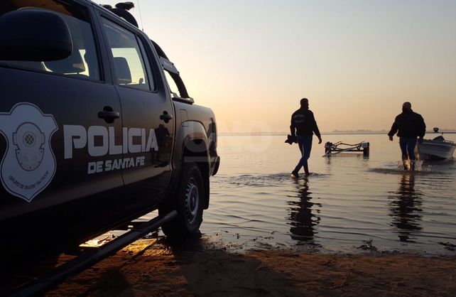 Los trabajos de b&uacute;squeda de las dos personas desparecidas en la laguna Set&uacute;bal.&nbsp;