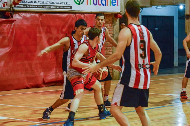 Colón (SJ) frenó el andar del puntero Rivadavia A