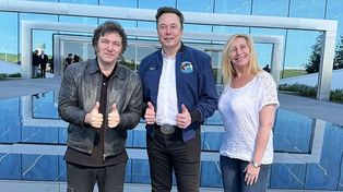 Javier Milei viajó con su hermana Karina Milei. Participará de una convención de inversores en el Instituto Milken. Se encontrará con Elon Musk y con Gianni Infantino&nbsp;