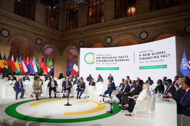  La cumbre para un nuevo pacto financiero global de París no logró acuerdo sobre un impuesto global al transporte marítimo